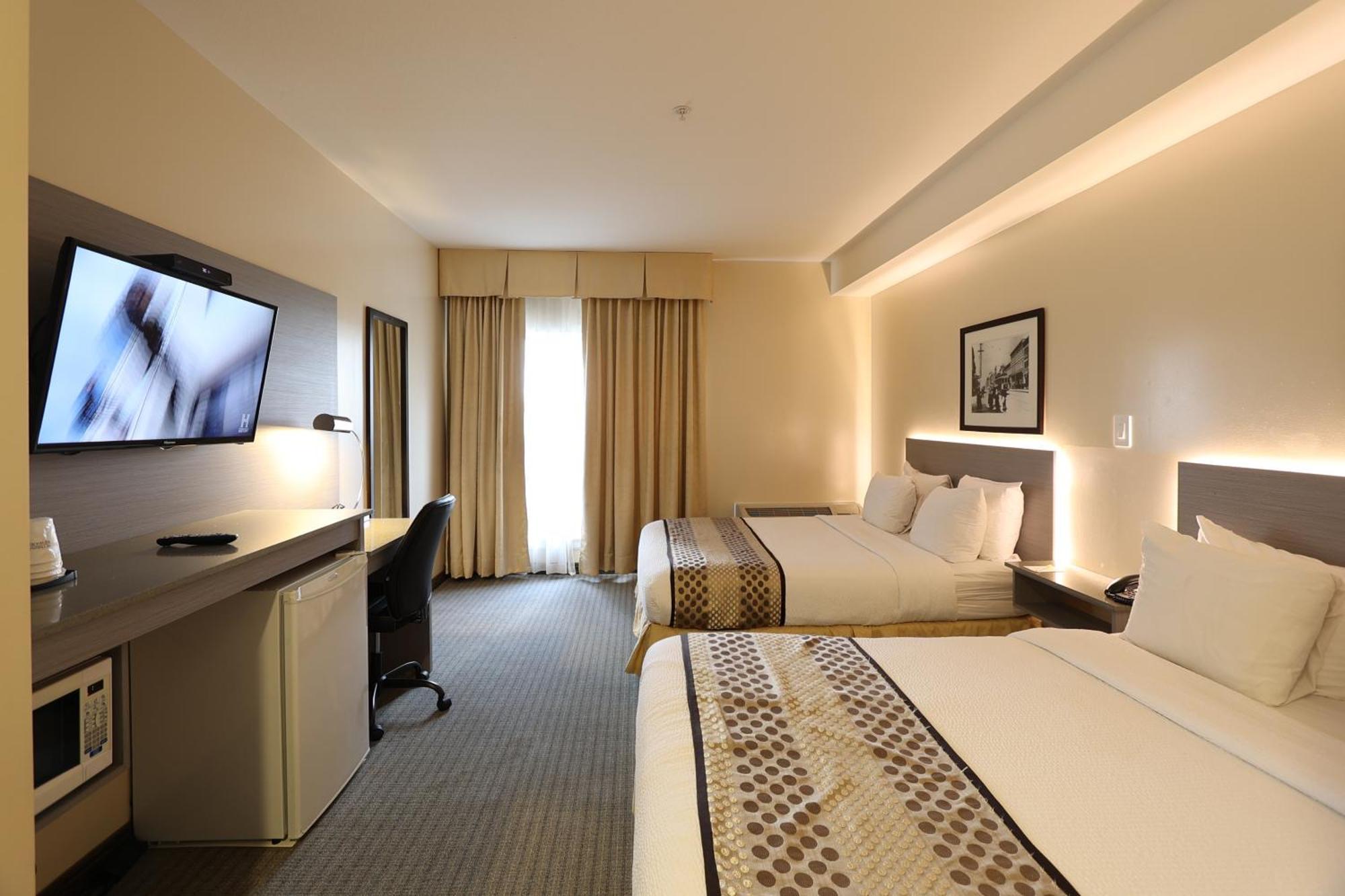 Days Inn By Wyndham Surrey Bagian luar foto