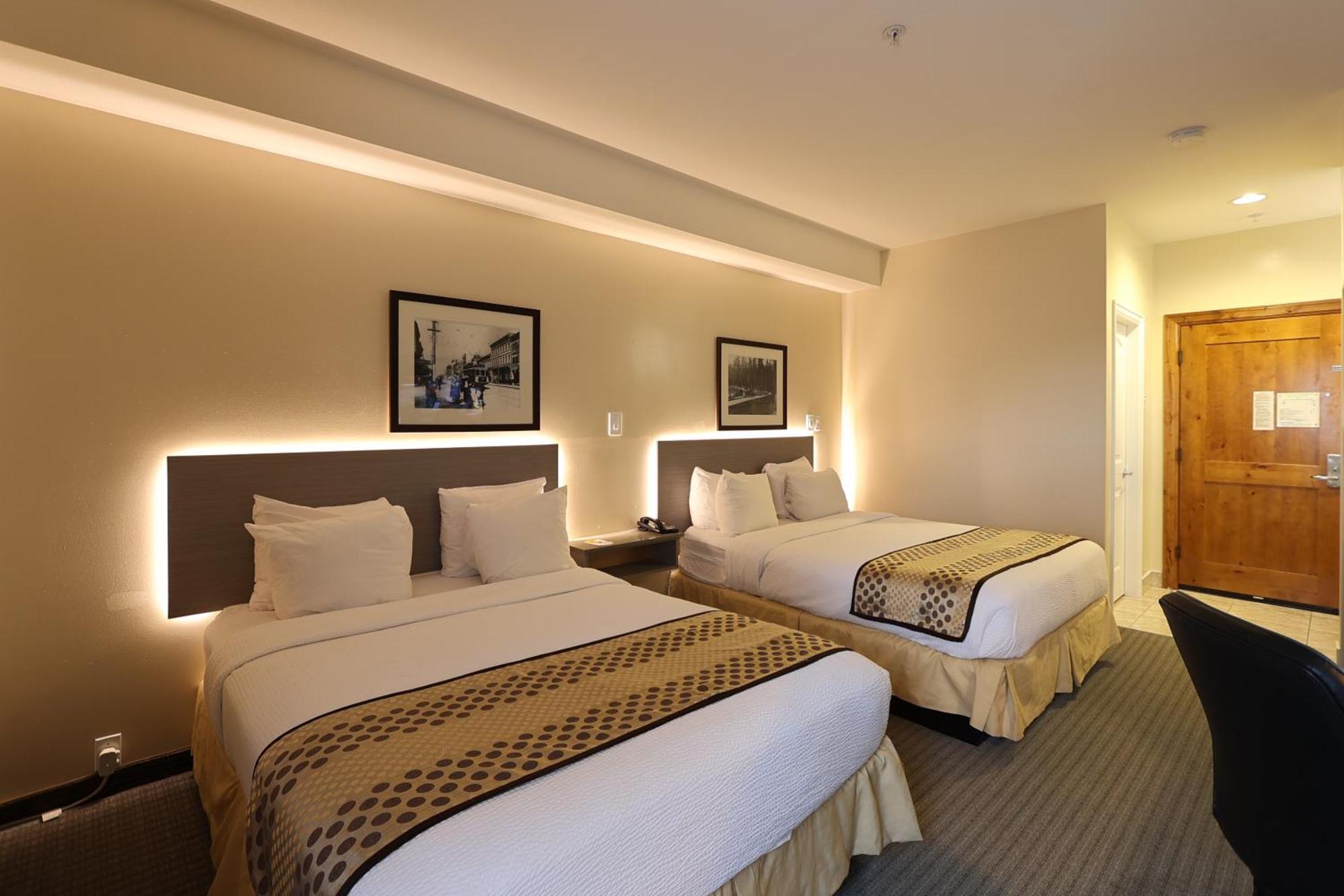 Days Inn By Wyndham Surrey Bagian luar foto