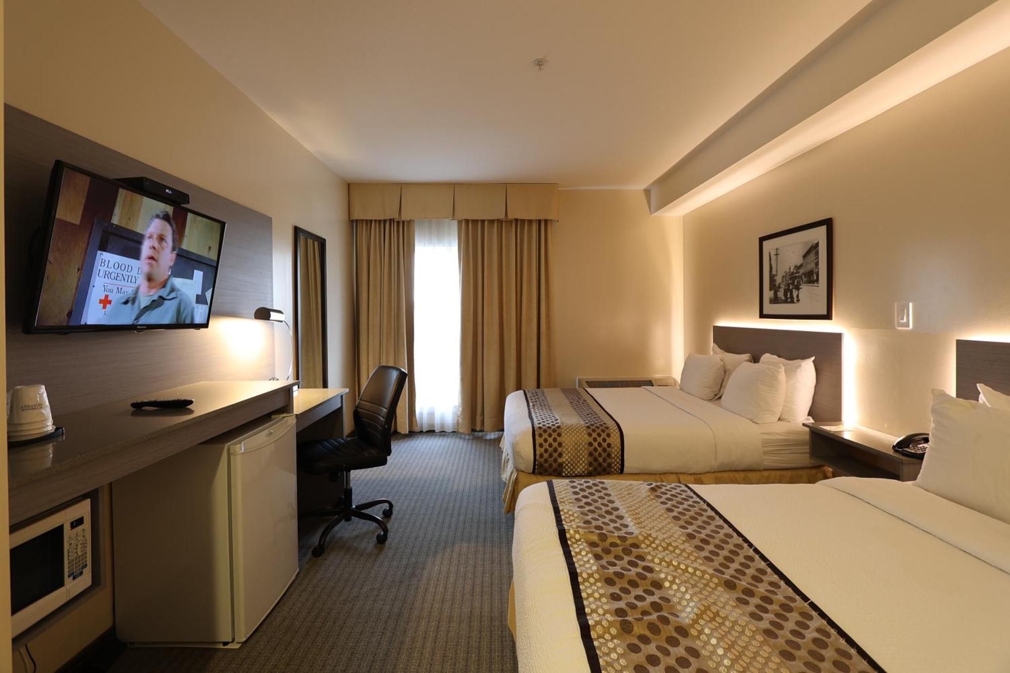 Days Inn By Wyndham Surrey Bagian luar foto